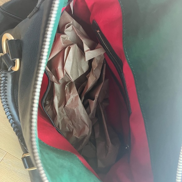 Gorgeous Dooney and Burke Satchel Florentine Leather Bag - Picture 9 of 13